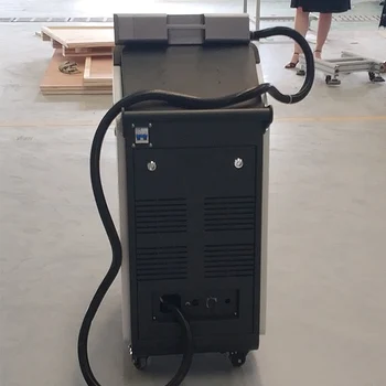 100w 200w Fiber Laser čistiaci stroj pre laserové odstraňovanie hrdze