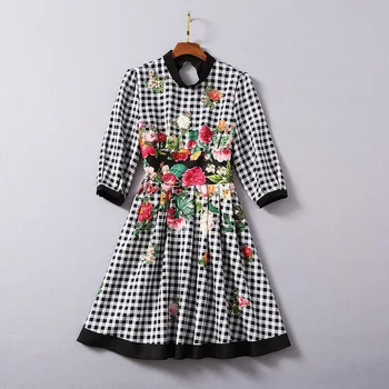 Európske a Americké dámske oblečenie 2020 zimné nový štýl Sedem minút rukáv lesk Retro koberčeky kvetinový tlač Módne šaty