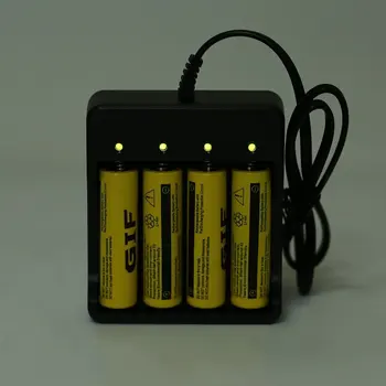 Na sklade! 4Pcs18650 3,7 V 9800mAh Li-ion Nabíjateľnú Batériu+EÚ Inteligentné Nabíjačky Ukazovateľ EU plug
