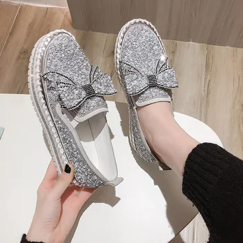 Nové 2020 dámske tenisky ležérne topánky nové módne priedušná hrubé dno biele mäkké topánky drahokamu crystal byty