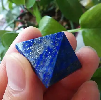 Prírodné lapis lazuli quartz crystal pyramid rán