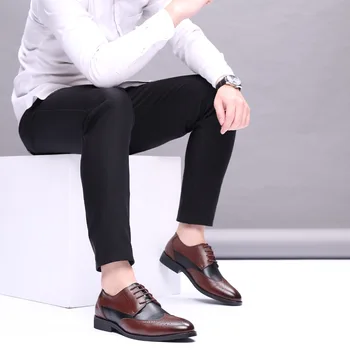Svadobné Mužov oxford šaty topánky čierna biela farba prízvukom kožené topánky pre mužov