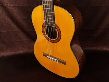 žltá farba smrekového masívu top klasická gitara 39 palcový s vysokým leskom plnej veľkosti dizajn s EQ tuner funkcie
